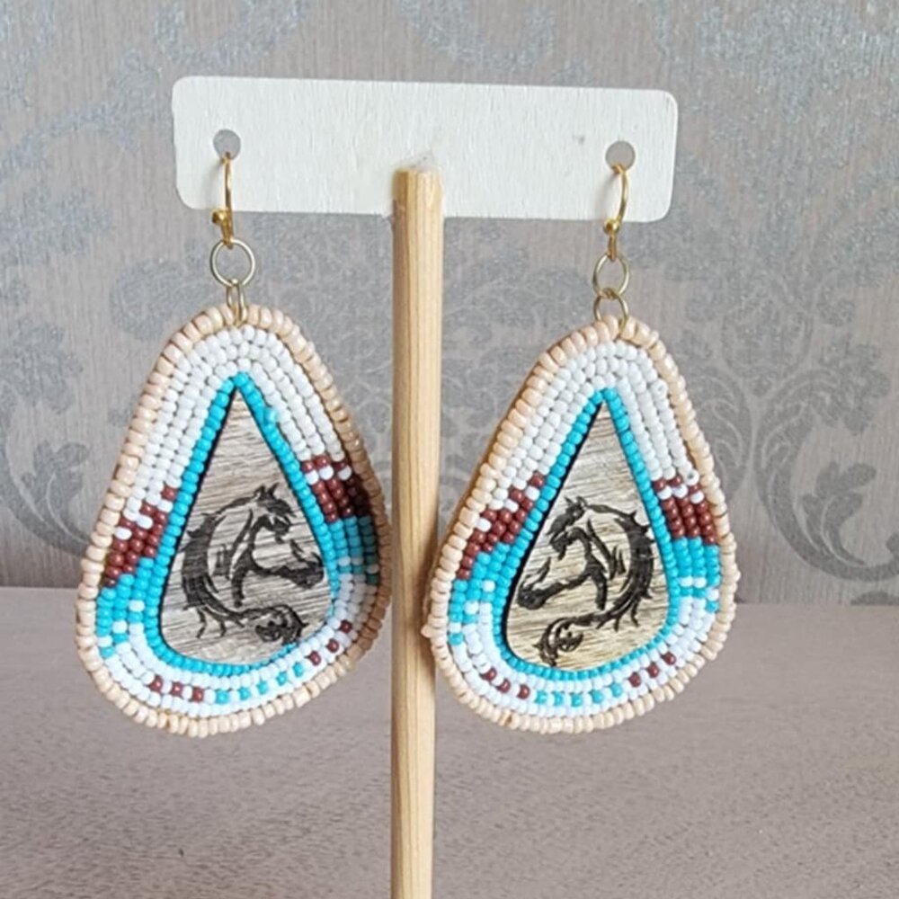 Rodeo Ridge Wood and Ivory Multi Seed Bead Oval Earrings